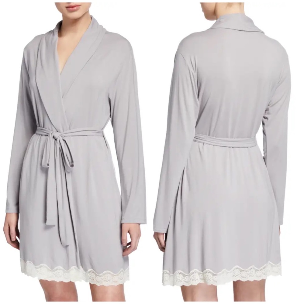 EBERJEY Light Gray Lady Godiva Lace-Trimmed Robe